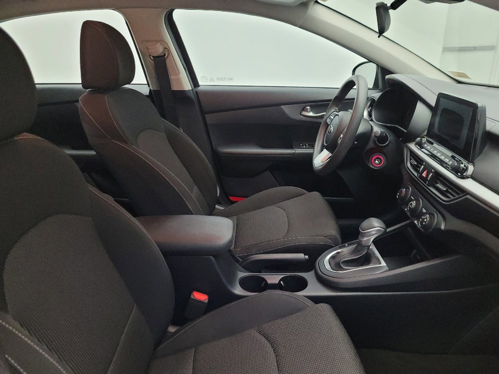 Used 2020 Kia Forte LXS FWD image 21
