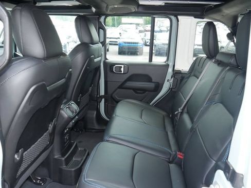 Used 2024 Jeep Wrangler Unlimited Rubicon 4xe AWD/4WD image 25