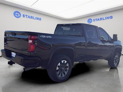 Used 2023 Chevrolet Silverado 2500 Custom w/ Custom Convenience Package image 9