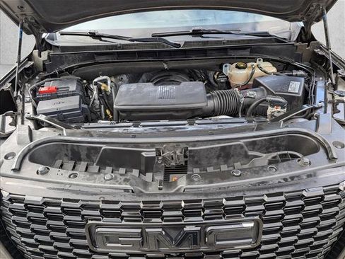 Used 2021 GMC Yukon Denali w/ Denali Premium Package image 21