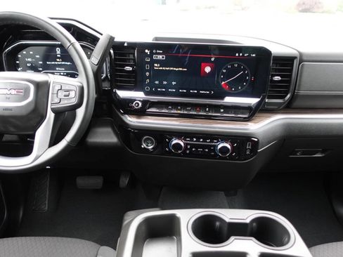 Used 2023 GMC Sierra 1500 Elevation image 38