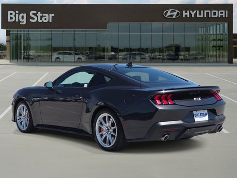 Used 2024 Ford Mustang GT Premium RWD image 3