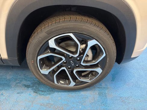 New 2026 Chevrolet Trax RS w/ Driver Confidence Package FWD image 3