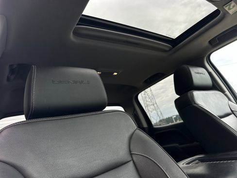 Used 2018 GMC Sierra 1500 Denali w/ Denali Ultimate Package image 15