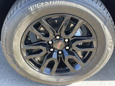 Used 2025 GMC Sierra 1500 Elevation AWD/4WD image 32