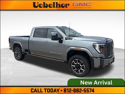 Used 2024 GMC Sierra 2500 Denali Ultimate w/ Max Trailering Package AWD/4WD image 2