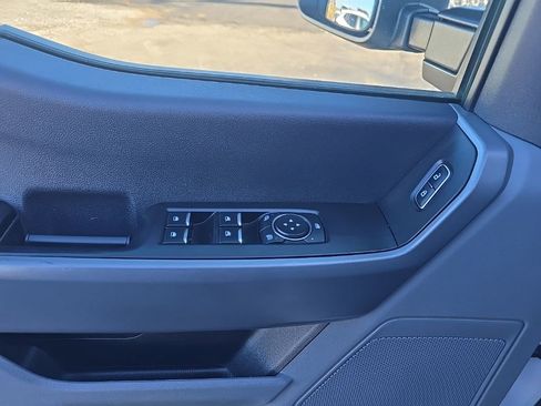 Used 2024 Ford F250 XLT image 13