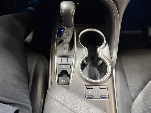 Used 2023 Toyota Camry XLE image 12