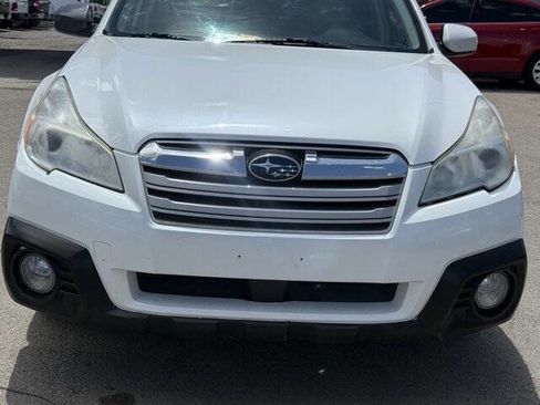 Used 2014 Subaru Outback 2.5i Limited w/ Moonroof Package AWD/4WD image 23