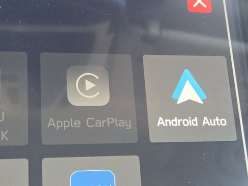 Used 2024 Subaru Outback Premium image 4