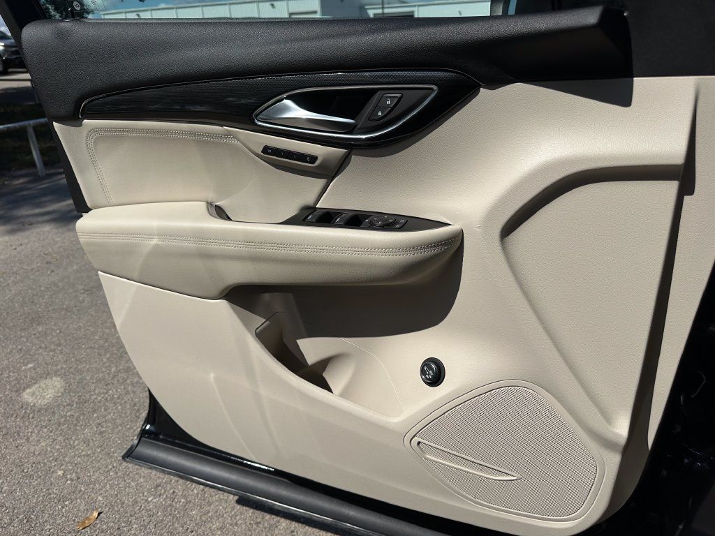 Used 2021 Buick Envision Essence FWD image 23