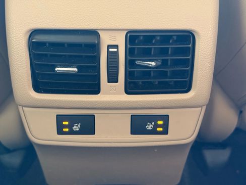 Used 2016 Subaru Legacy 2.5i Limited image 22