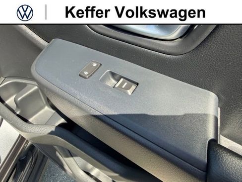 Used 2025 Honda Pilot Touring image 34