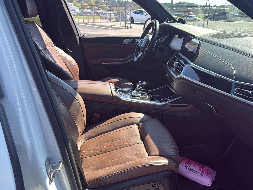 Used 2019 BMW X7 xDrive50i w/ M Sport Package AWD/4WD image 18