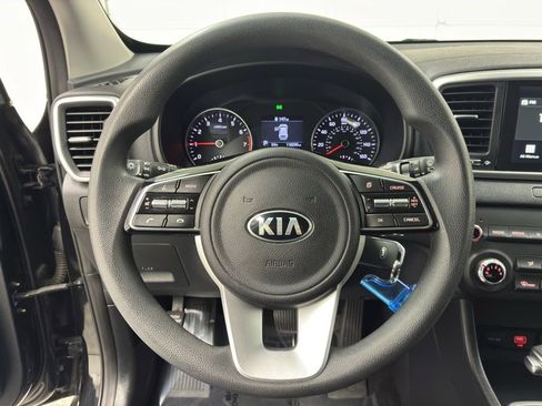Used 2022 Kia Sportage LX image 25