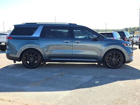 Used 2024 Kia Carnival SX Prestige image 6