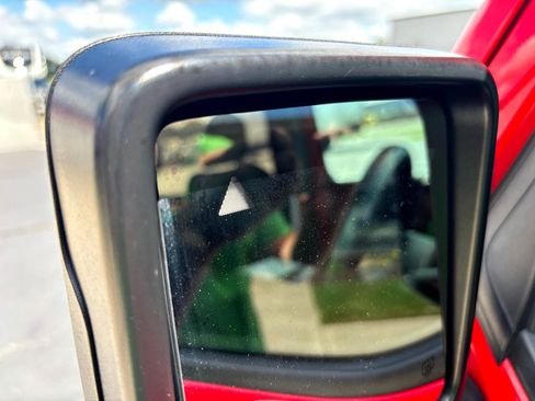 Used 2021 Jeep Wrangler Sport image 29