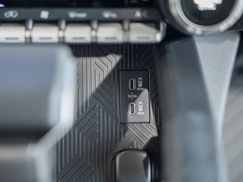 New 2026 Toyota 4Runner Limited AWD/4WD image 27