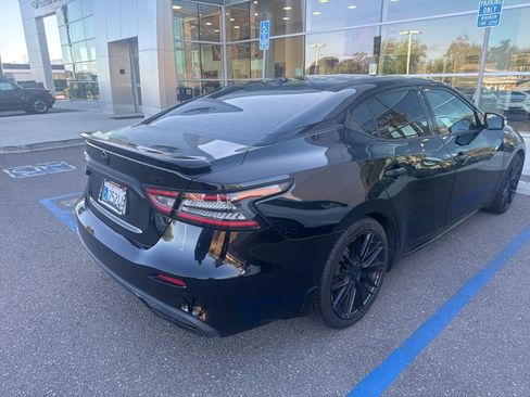 Used 2019 Nissan Maxima SR w/ Premium Package image 7