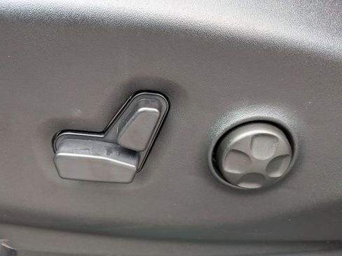 New 2026 Chrysler Pacifica Select image 12