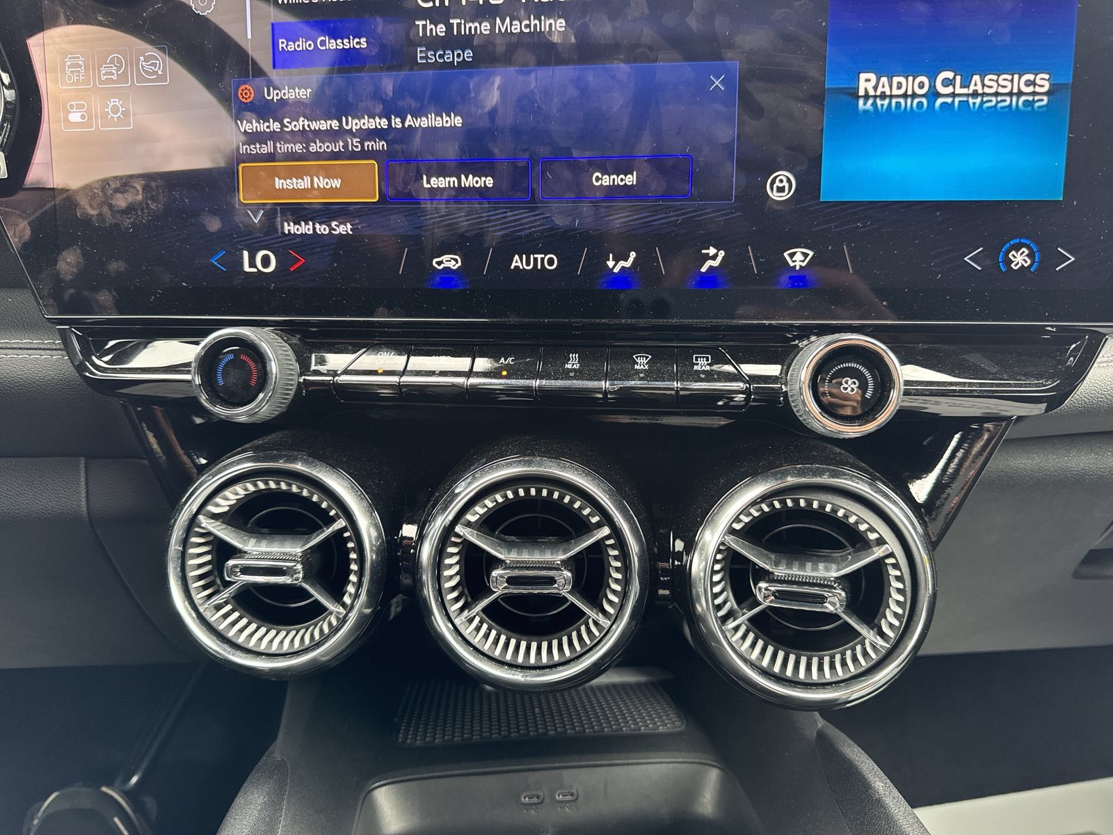 Used 2025 Chevrolet Blazer EV LT FWD image 21