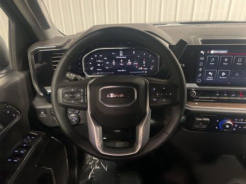 New 2026 GMC Sierra 1500 Elevation image 13