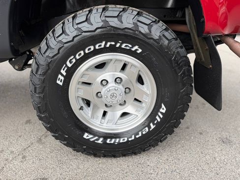 Used 1993 Toyota Pickup Deluxe AWD/4WD image 95