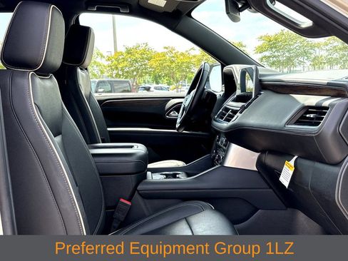 Used 2024 Chevrolet Tahoe Premier RWD image 7