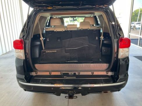Used 2013 Toyota 4Runner SR5 w/ Convenience Pkg AWD/4WD image 18