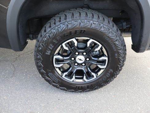 Used 2026 Chevrolet Silverado 1500 ZR2 AWD/4WD image 41