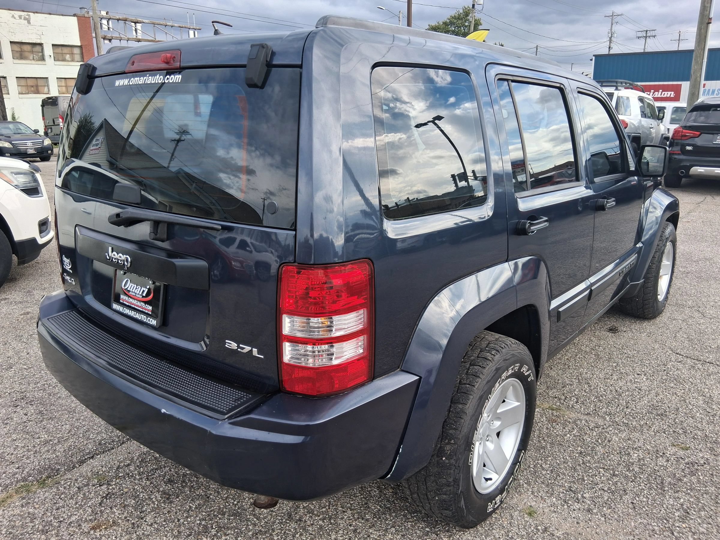 Used 2008 Jeep Liberty Sport AWD/4WD image 5
