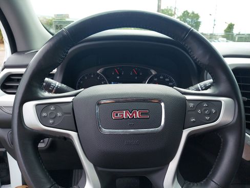 Used 2019 GMC Acadia SLT w/ LPO, Floor Liner Package image 18