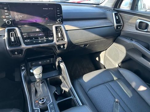 Used 2023 Kia Sorento X-Line EX image 21