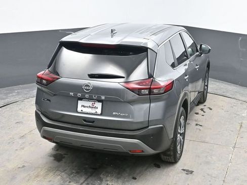 Used 2023 Nissan Rogue SV image 31