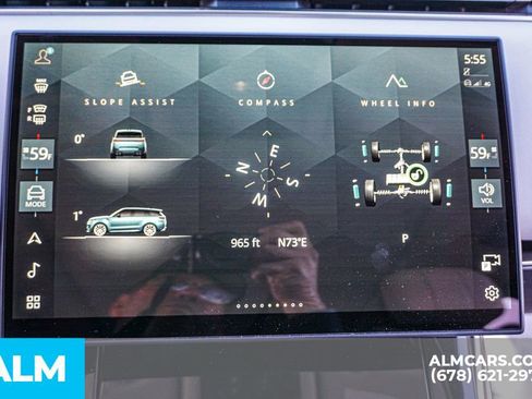 Used 2025 Land Rover Range Rover Sport Dynamic SE image 35