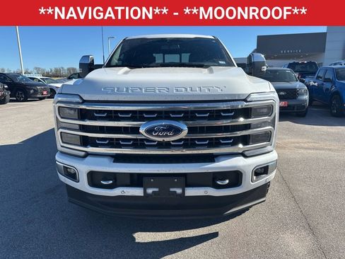 Used 2024 Ford F250 Platinum image 2