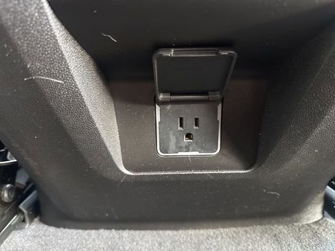 Used 2024 Chevrolet Tahoe RST image 23