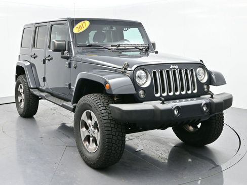 Used 2017 Jeep Wrangler Unlimited Sahara w/ Connectivity Group image 2