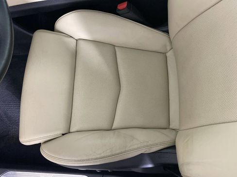 Used 2017 Cadillac XT5 Luxury w/ Driver Awareness Package image 24