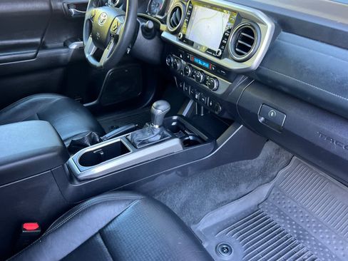 Used 2021 Toyota Tacoma Limited w/ Nightshade Package image 15