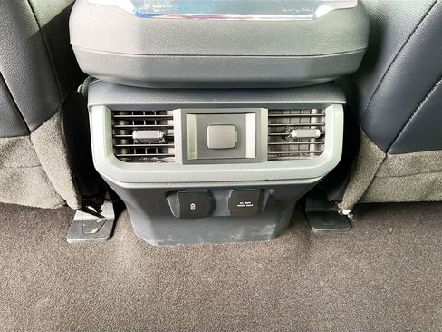 Used 2022 Ford F150 Lariat AWD/4WD image 26