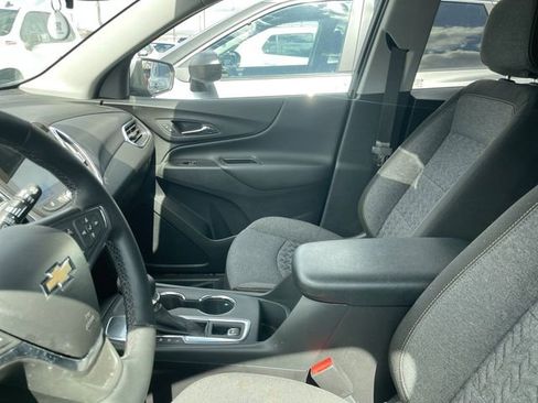 Used 2024 Chevrolet Equinox LT image 11