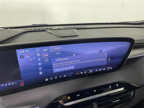 Used 2025 Buick Enclave Sport Touring w/ Super Cruise Package image 5