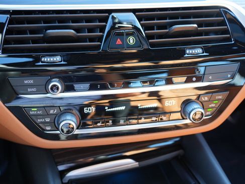 Used 2023 BMW 530e w/ Premium Package image 16