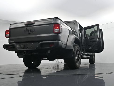 Used 2025 Jeep Gladiator Sport AWD/4WD image 30