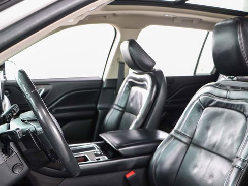Used 2021 Lincoln Aviator Reserve w/ Equipment Group 201A image 24