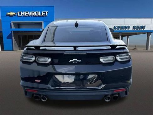 Used 2022 Chevrolet Camaro SS RWD image 8