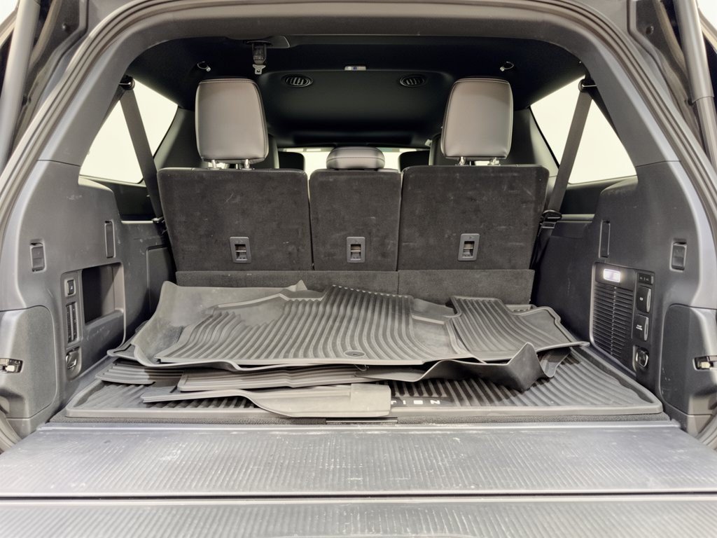 Used 2025 Ford Expedition Max Platinum w/ Stealth Appearance Package AWD/4WD image 28