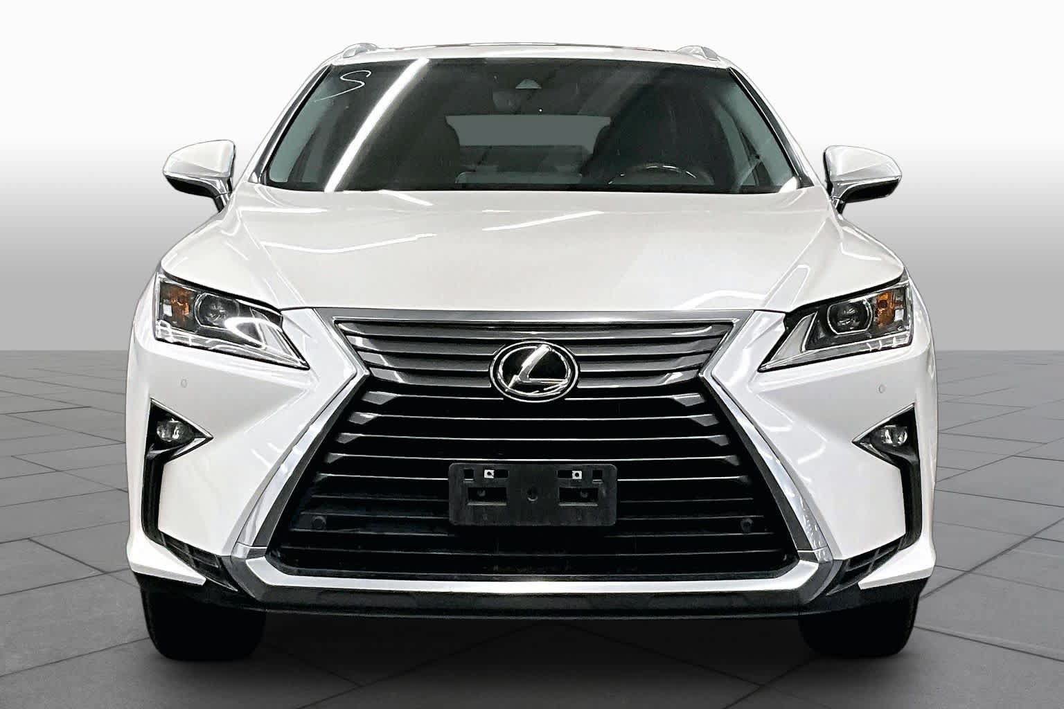 Used 2018 Lexus RX 350 FWD w/ Premium Package image 3