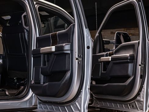 Used 2022 Ford F250 Lariat w/ Tremor Off-Road Package image 29